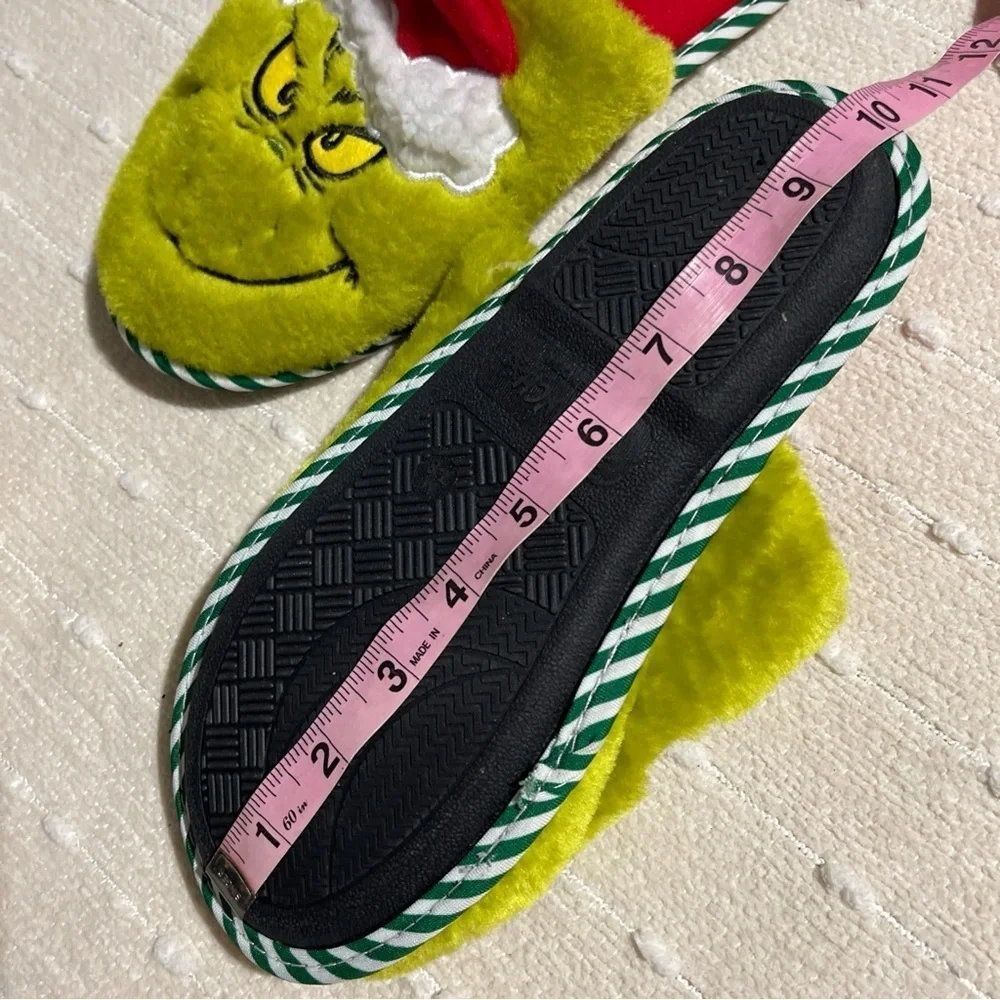 N/A cozy grinch